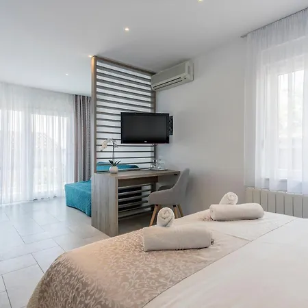 Pansion Casa Konukevi 3*